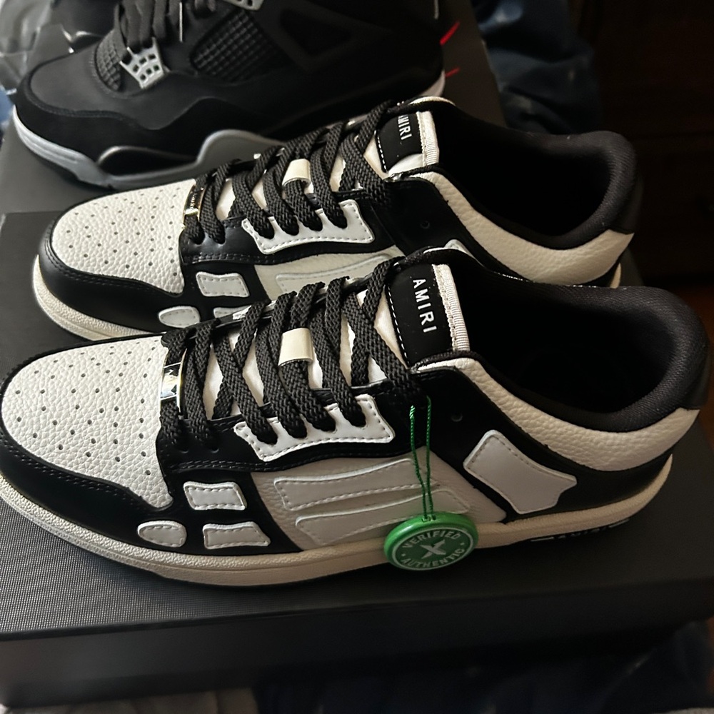 AMIRI Skel Top low “Black and White”